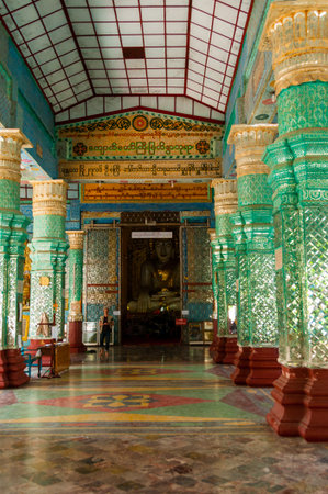Marble hallway of marble buddha in Mandalay Burma Myanmarのeditorial素材