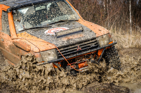 OGRODZIENIEC, POLAND - March 19. Off-road "Penrite H6" 4x4 competition on March 19, 2016 in Ogrodzieniec, Polandのeditorial素材