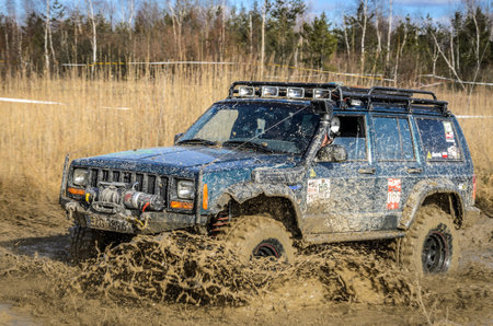 OGRODZIENIEC, POLAND - March 19. Off-road "Penrite H6" 4x4 competition on March 19, 2016 in Ogrodzieniec, Polandのeditorial素材