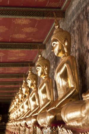 Buddha statue, Looking at the temple in Thailand のeditorial素材