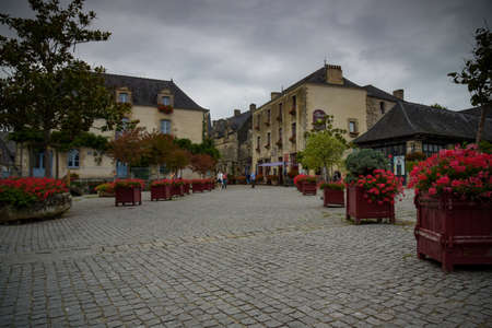 ROCHEFORT EN TERRE - FRANCE - SEPTEMBER 2021: street view on the medieval village of rochefort en terre on brittany in Franceのeditorial素材