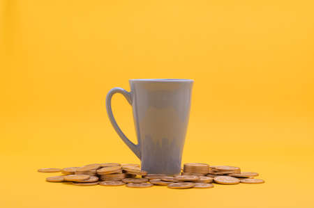 save money, invest in stocks, financial growth, incomeの写真素材