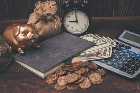 save money, invest stocks, financial incomeの写真素材