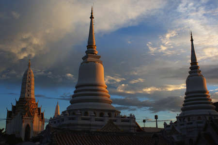 Temple on rim light timeの写真素材