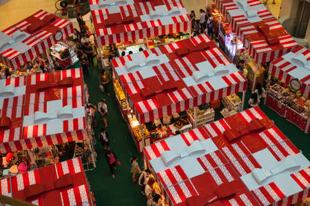 Bangkok, Thailand - December 20, 2013 : Unidentified visitors are shopping on December 20, 2013 in Bangkok, Thailandの写真素材