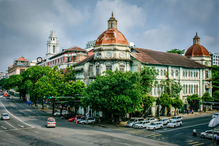 old building in Yangon, Myanmar, 21-may-2017のeditorial素材