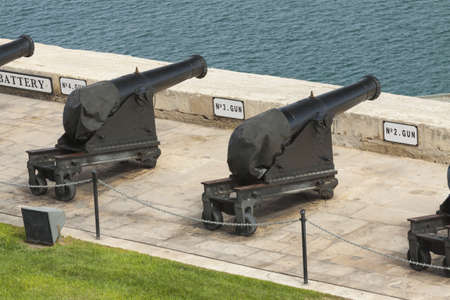 Malta, Valletta, cannons of the Saluting Battery seen from Upper Barrakka Gardensの写真素材