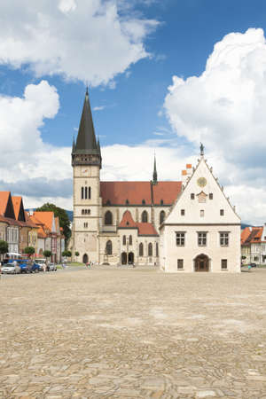 Slovakia, PreÅ¡ovskÃ½ kraj, Slovakia, Bardejov, Market Square St Egidius Basilica and Town Hallのeditorial素材