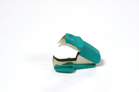 Staple remover