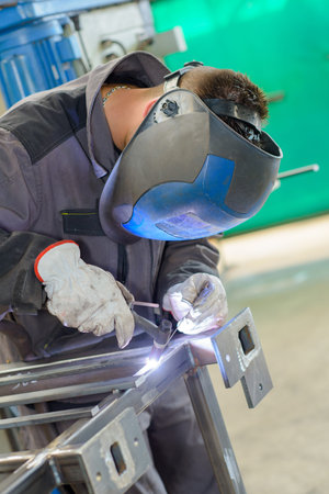 welding a frame