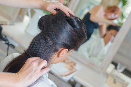 gril in salon