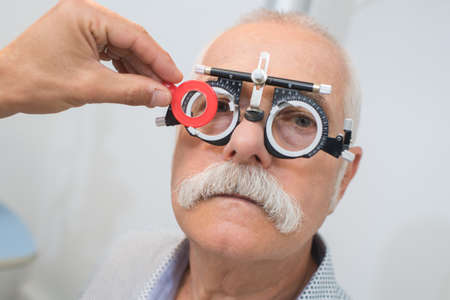 man having an eye testの写真素材
