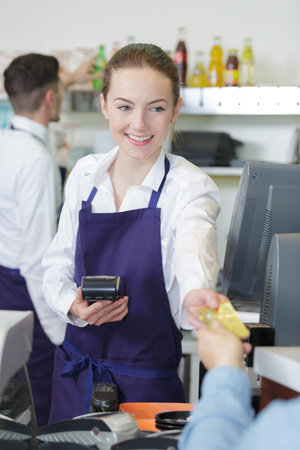 buyer giving the card
