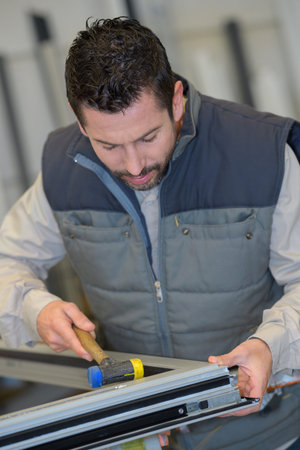 using tools repairing to fix car window