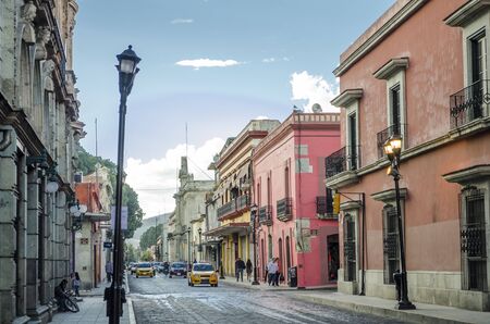 OAXACA, OAXACA, MEXICO- DECMBER 2, 2018: Street view in Oaxaca Mexico on December 2, 2018. Oaxaca is the capital and largest city of the Mexican state of the same name.のeditorial素材