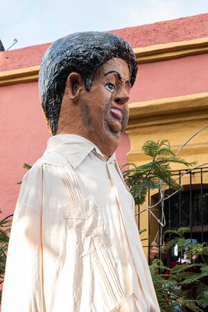 OAXACA, OAXACA, MEXICO- JULY 6, 2019: Giant puppet dressed as the painter Diego Rivera during the Convite, a party made for invite to a big traditional party called Guelaguetza in Oaxaca, Mexicoのeditorial素材