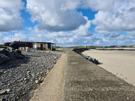 L'Ancresse Beach Kiosk, Guernsey Channel Islandsのeditorial素材