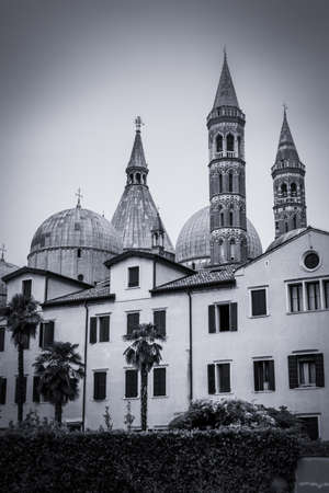 View of an old historical churches in the city of Verona, Verona, Italy, Europeの写真素材