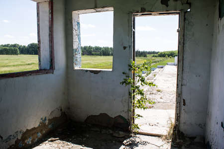 The old destroyed building with no Windowsの写真素材
