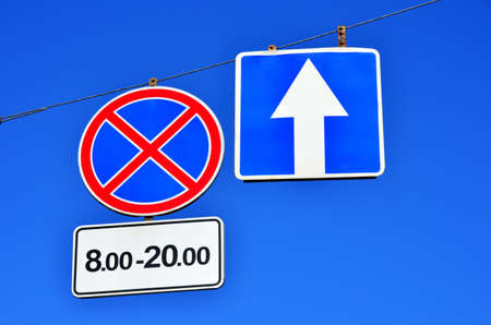 Car parking sign on a green backgroundの写真素材