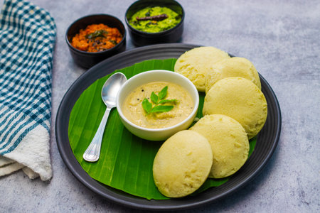 Rava Laddu or Semolina Laddoo served in a bowl. selective focusの写真素材