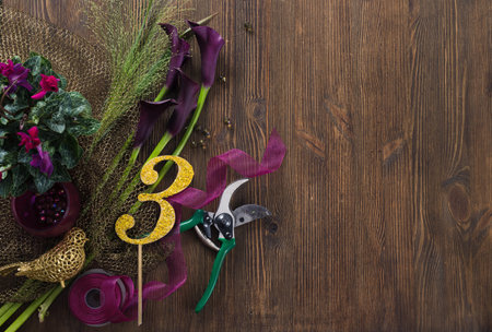 calla lily on wooden table, fiorist decoration