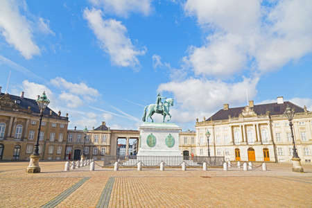 Amalienborg Palace with an octagonal courtyard square and statue in Copenhagen, Denmark. Palace with a monumental equestrian statue of Amalienborgのeditorial素材