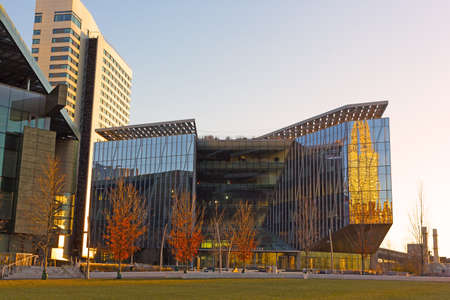 NEW YORK, USA â DECEMBER 29, 2018: Tata Innovation Center building is a part of Cornell Tech campus on Roosevelt Island. The building design inspires talented graduates to advance science and commercialize new ideas.のeditorial素材