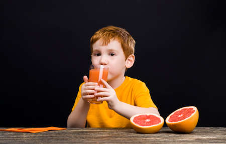 citrus fruits on the table, sour citrusの写真素材