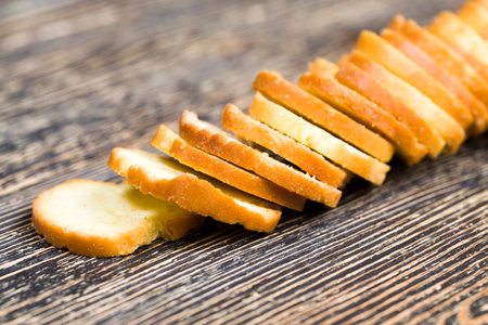 thin fried rye crackers with spices