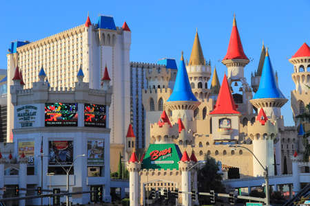 Las Vegas, USA - 15 July 2013: Walking in Las Vegas. City streets. Commercial and private buildings. Street life.のeditorial素材