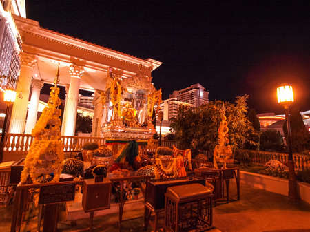 Las Vegas, USA - 15 July 2013: Walking in Las Vegas. City streets. Commercial and private buildings. Street life.のeditorial素材