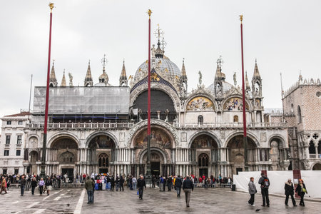 Venice, Italy - May 29, 2016: Venice in Italy, the architecture of the city, Venice is a popular tourist destination of Europe.のeditorial素材