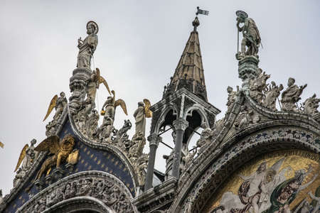 Venice, Italy - May 29, 2016: Venice in Italy, the architecture of the city, Venice is a popular tourist destination of Europe.のeditorial素材