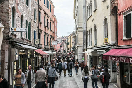 Venice, Italy - May 29, 2016: Venice in Italy, the architecture of the city, Venice is a popular tourist destination of Europe.のeditorial素材