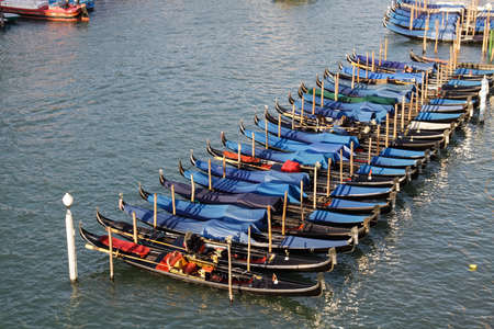 Venice, Italy - May 29, 2016: Boats near the coast in Venice. River individual transportのeditorial素材