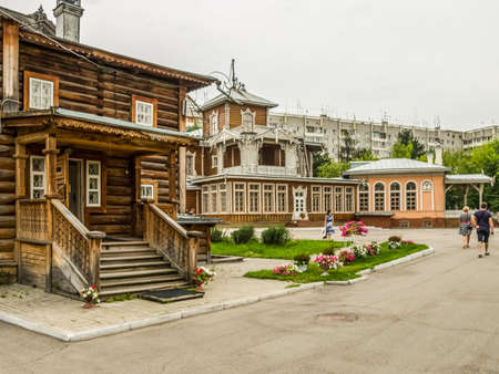 Irkutsk, Russia - August 24, 2016: Old wooden houses in Irkutsk. Wooden architecture of Russiaのeditorial素材