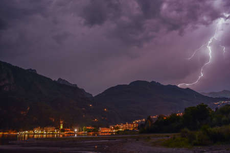 Lightningの写真素材