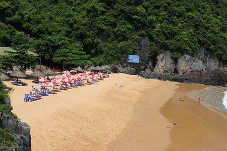 cat ba cat coi cat co beach ha long bay vietnamのeditorial素材