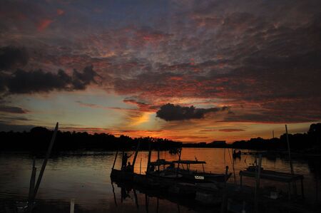 Pink Sunset At the bayの写真素材