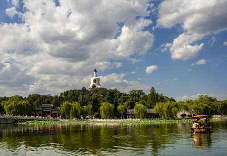 Scene of imperial park and boat, Beihai in Beijingのeditorial素材