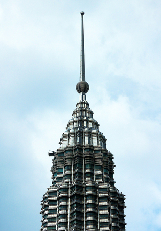 KUALA LUMPUR, MALAYSIA - FEBBRUARY 6, 2017: Closeup view of top of Petronas Towerのeditorial素材