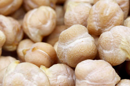 close-up of organic peeled chickpeasの写真素材
