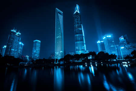 Night view of the Shanghai Lujiazuiのeditorial素材
