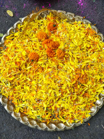 Mumbai, India-24th Sep 2018- Loose Marigold(Chendupoo) (Yellow/orange), with a mix of color flowersの写真素材