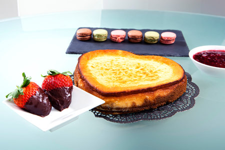 heart-shaped cheesecake base mold toppings for garnishの写真素材