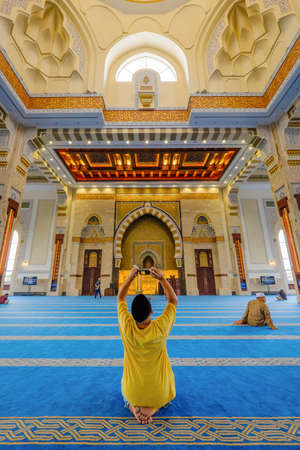 Sendayan, Malaysia- November  4th, 2019 : Beautiful interior view of the newly built Sri Sendayan Mosque.のeditorial素材