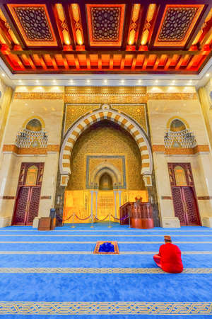 Sendayan, Malaysia- November  4th, 2019 : Beautiful interior view of the newly built Sri Sendayan Mosque.のeditorial素材