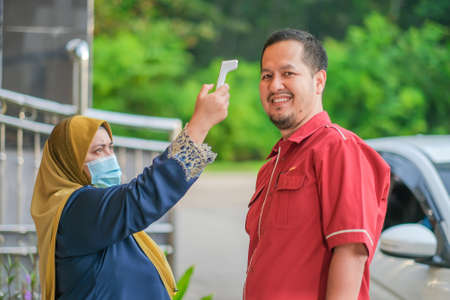 Muadzam Shah, Malaysia- August 4th, 2020 : Coronavirus check post on street car  doctors checking body temperature corona virus covid-19 epidemic.
Keywordsのeditorial素材
