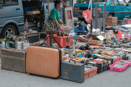 Ipoh, Malaysia - January 17th, 2021 : People shopping and walk around at Pasar Karat Loken or Memory Lane Street in Ipoh City . For those who looking for rare and antique items with affordable priceのeditorial素材